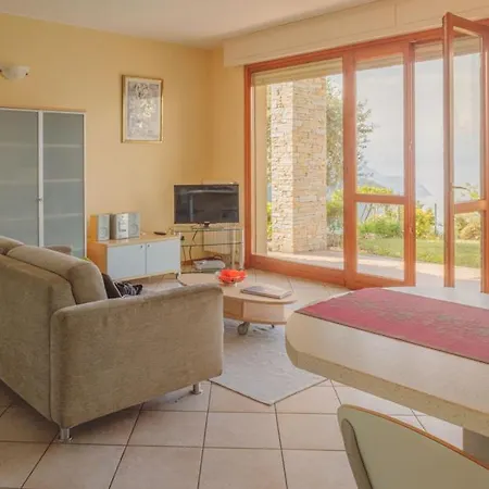 Apartamento Paradiso - Luna Garten-ferienwohnung Mit Pool